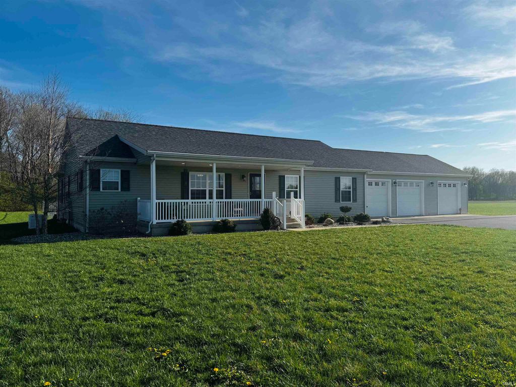 Photo of 1891 E Paw Paw Pike Pike, Peru, IN 46970 (MLS # 202611850)