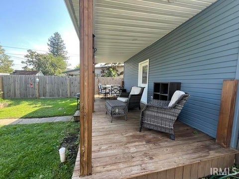 Tiny photo for 2316 S B Street, Elwood, IN 46036 (MLS # 202637882)