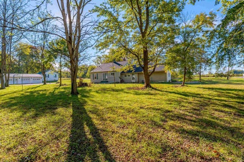 Tiny photo for 356 E 150 South, Princeton, IN 47670 (MLS # 202643617)