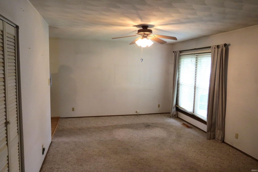Photo of 3222 Chaucer Drive, Lafayette, IN 47909 (MLS # 202615574)