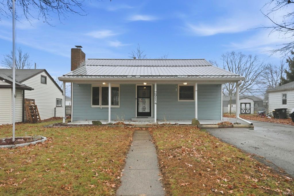 Photo of 2714 Stanford Avenue, Fort Wayne, IN 46808 (MLS # 202549806)