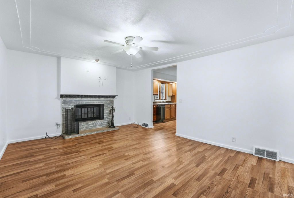 Photo of 2714 Stanford Avenue, Fort Wayne, IN 46808 (MLS # 202549806)