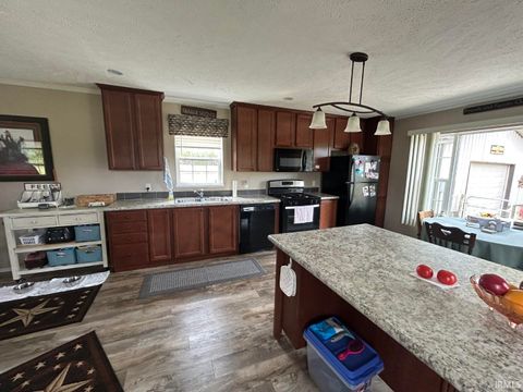Tiny photo for 10105 E 150N Road, Grovertown, IN 46531 (MLS # 202618583)