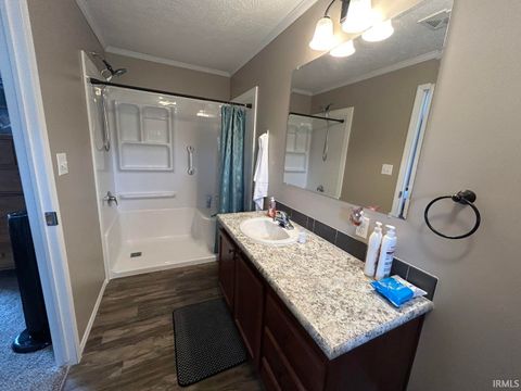 Tiny photo for 10105 E 150N Road, Grovertown, IN 46531 (MLS # 202618583)
