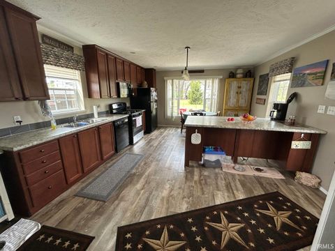 Tiny photo for 10105 E 150N Road, Grovertown, IN 46531 (MLS # 202618583)