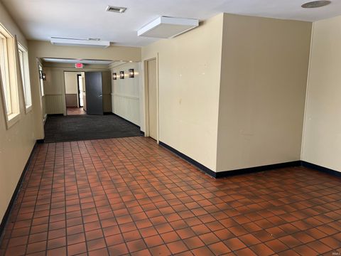 Tiny photo for 408 E Center Road, Kokomo, IN 46902 (MLS # 202501259)