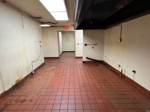 Tiny photo for 408 E Center Road, Kokomo, IN 46902 (MLS # 202501259)