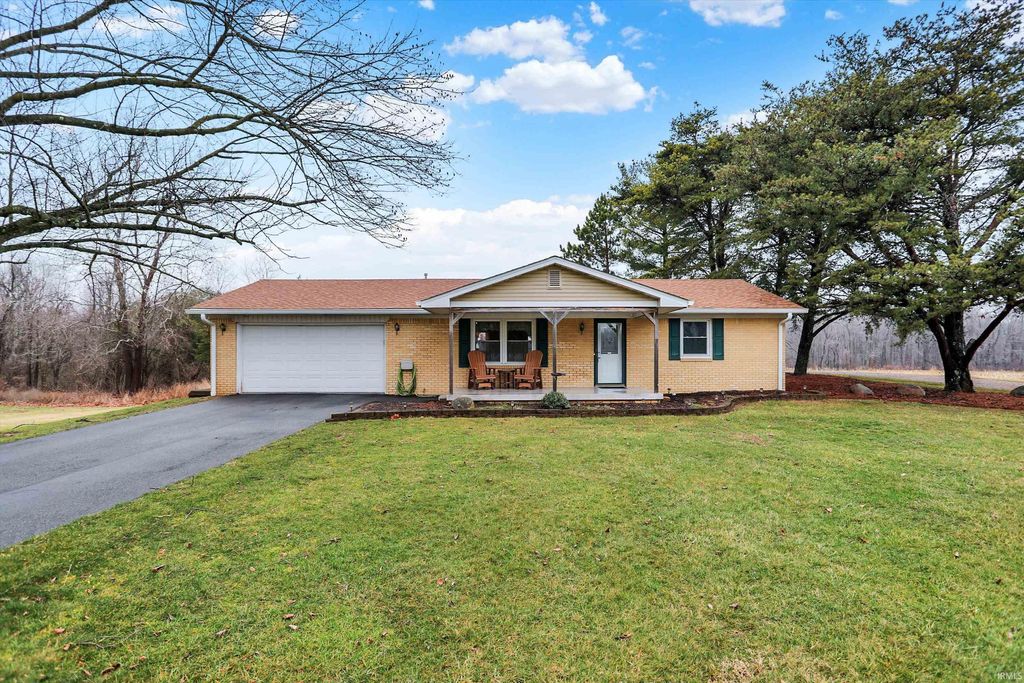 Photo of 7422 S 300 W, Trafalgar, IN 46181 (MLS # 202607077)