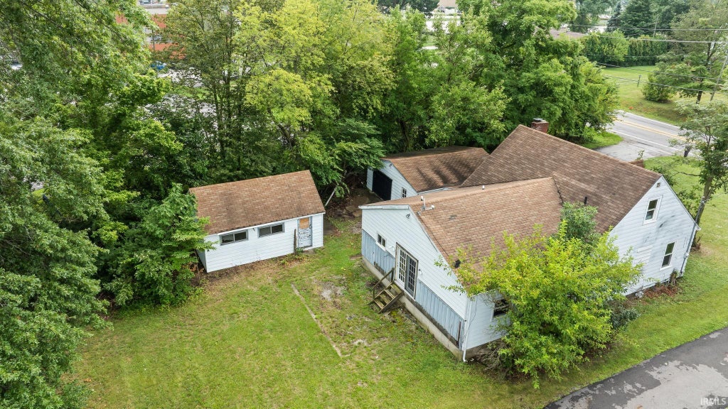 Photo of 3224 Bass Road, Fort Wayne, IN 46808 (MLS # 202632608)