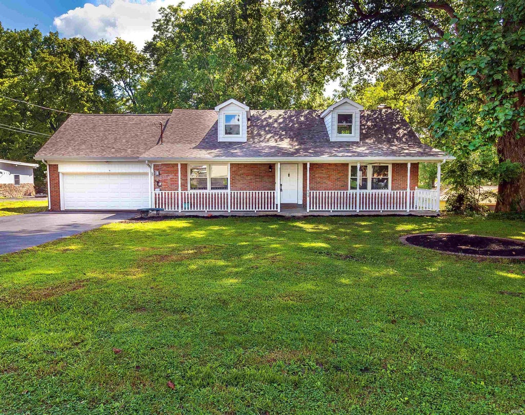 Photo of 609 Bartlett Drive, Newburgh, IN 47630 (MLS # 202634430)