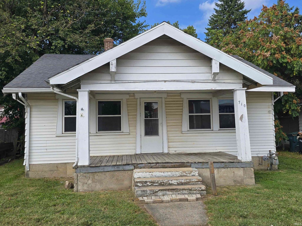 Photo of 710 W Memorial Drive, Muncie, IN 47302 (MLS # 202638861)