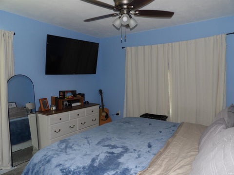 Tiny photo for 4005 N Ball Avenue, Muncie, IN 47304 (MLS # 202633170)