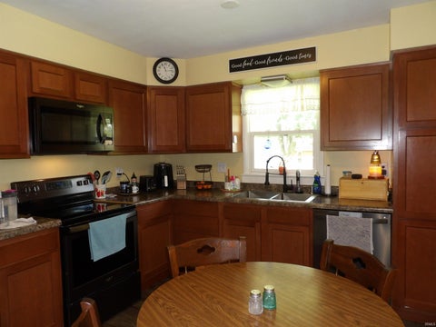 Tiny photo for 4005 N Ball Avenue, Muncie, IN 47304 (MLS # 202633170)