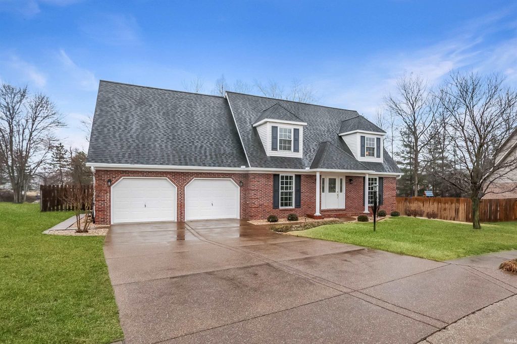 Photo of 4266 Foxmoor Drive, Newburgh, IN 47630 (MLS # 202607035)