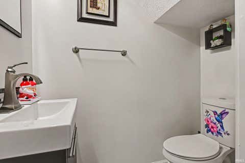 Tiny photo for 1713 Wilber Street, South Bend, IN 46628 (MLS # 202635303)