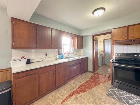 Tiny photo for 10929 E 400 SOUTH, Greentown, IN 46936 (MLS # 202612877)