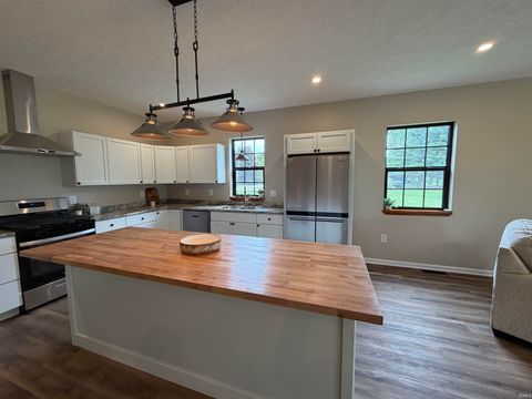 Tiny photo for 301 Tyler Avenue, Peru, IN 46970 (MLS # 202617021)