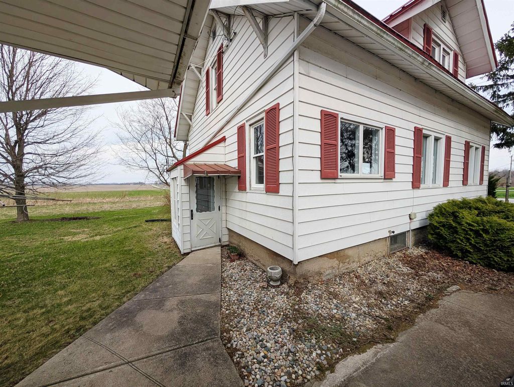 Photo of 355 W Us Highway 6, Albion, IN 46701 (MLS # 202613001)