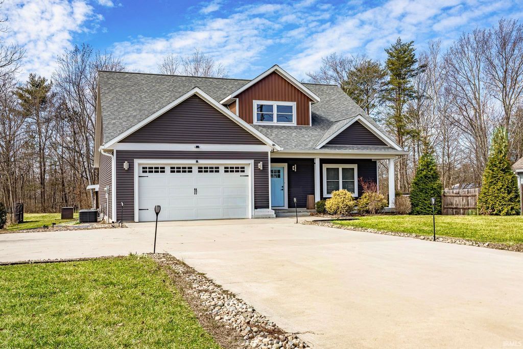 Photo of 1370 S Smith Road, Bloomington, IN 47401 (MLS # 202607727)