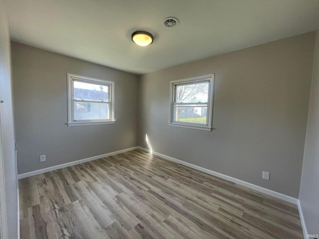 Photo of 420 S 27Th Street, South Bend, IN 46615 (MLS # 202603955)