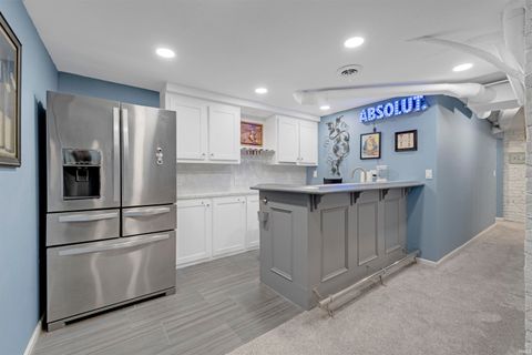 Tiny photo for 1025 Garden Street, Fort Wayne, IN 46802 (MLS # 202606172)