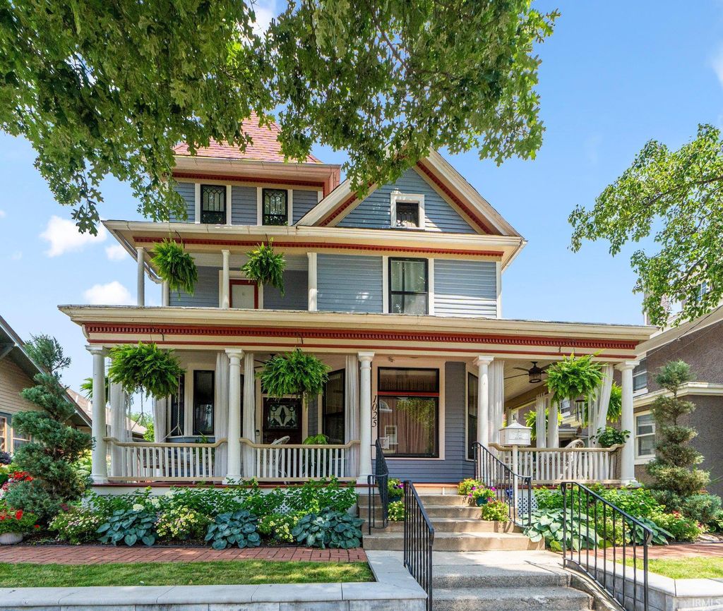 Photo of 1025 Garden Street, Fort Wayne, IN 46802 (MLS # 202606172)