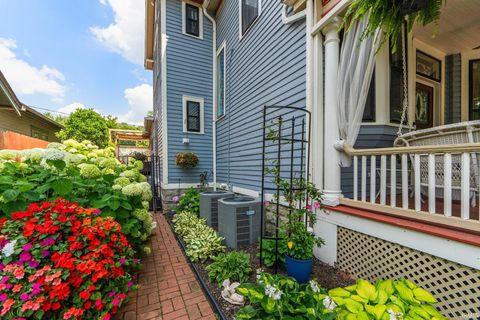 Tiny photo for 1025 Garden Street, Fort Wayne, IN 46802 (MLS # 202606172)
