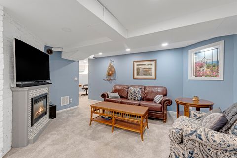 Tiny photo for 1025 Garden Street, Fort Wayne, IN 46802 (MLS # 202606172)