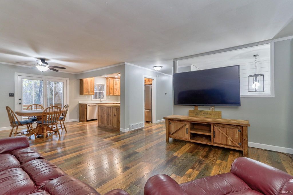 Photo of 806 Treelane Drive, Newburgh, IN 47630 (MLS # 202547443)