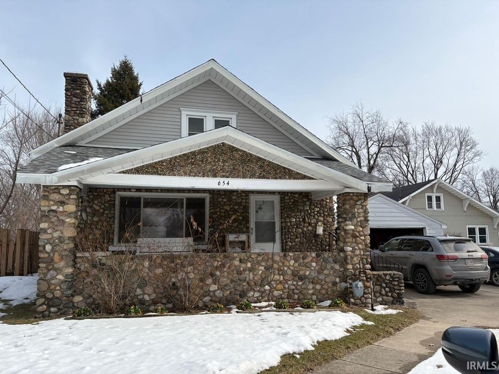 Photo of 654 James Street, Elkhart, IN 46516 (MLS # 202617489)