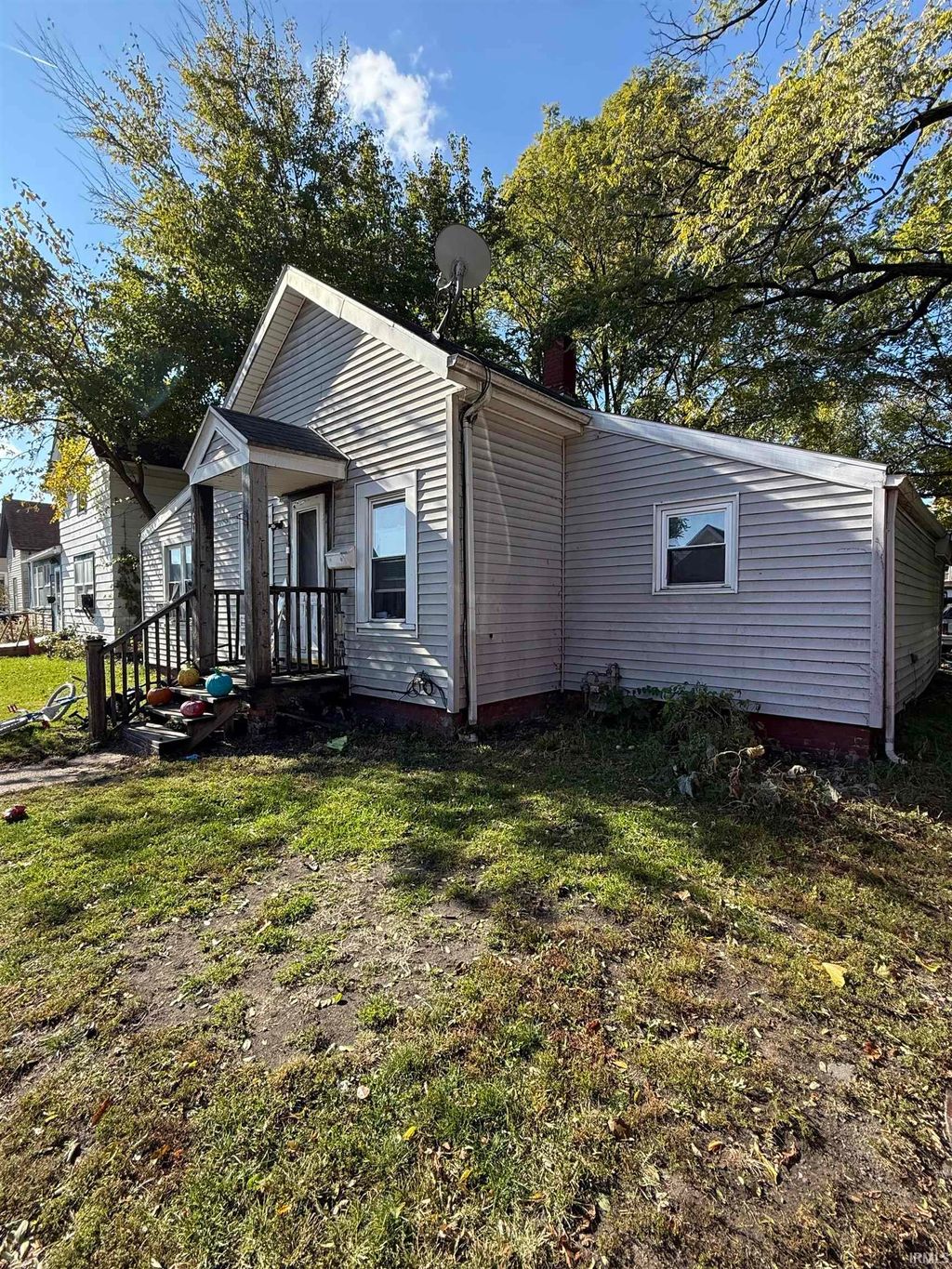 Photo of 811 Pulaski Street, South Bend, IN 46619 (MLS # 202544432)