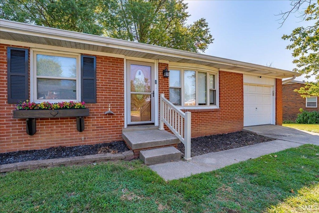 Photo of 1112 Tower Drive, Boonville, IN 47601 (MLS # 202638938)