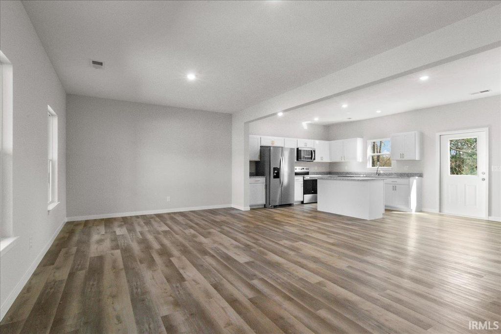 Photo of 5670 Hillside Trail, Newburgh, IN 47630 (MLS # 202610102)