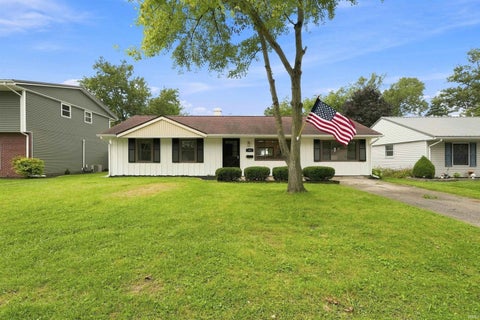 Photo of 1020 S Morgan Street, Bluffton, IN 46714 (MLS # 202635184)