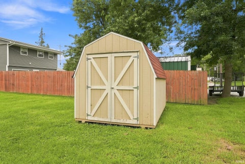 Tiny photo for 1020 S Morgan Street, Bluffton, IN 46714 (MLS # 202635184)