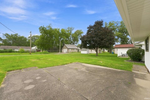 Tiny photo for 1020 S Morgan Street, Bluffton, IN 46714 (MLS # 202635184)