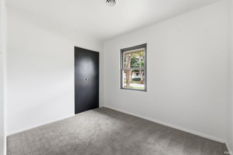 Tiny photo for 1020 S Morgan Street, Bluffton, IN 46714 (MLS # 202635184)