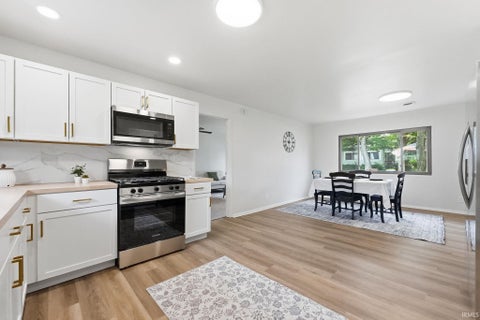 Tiny photo for 1020 S Morgan Street, Bluffton, IN 46714 (MLS # 202635184)