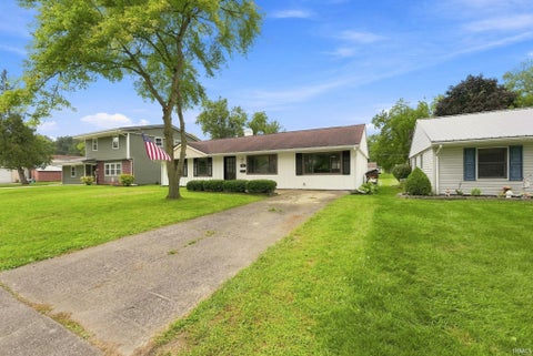 Tiny photo for 1020 S Morgan Street, Bluffton, IN 46714 (MLS # 202635184)