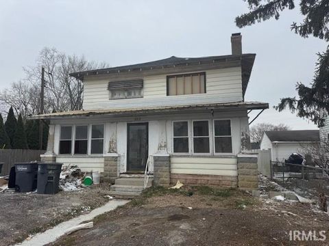 Photo of 923 N PHILIPS Street, Kokomo, IN 46901 (MLS # 202608916)