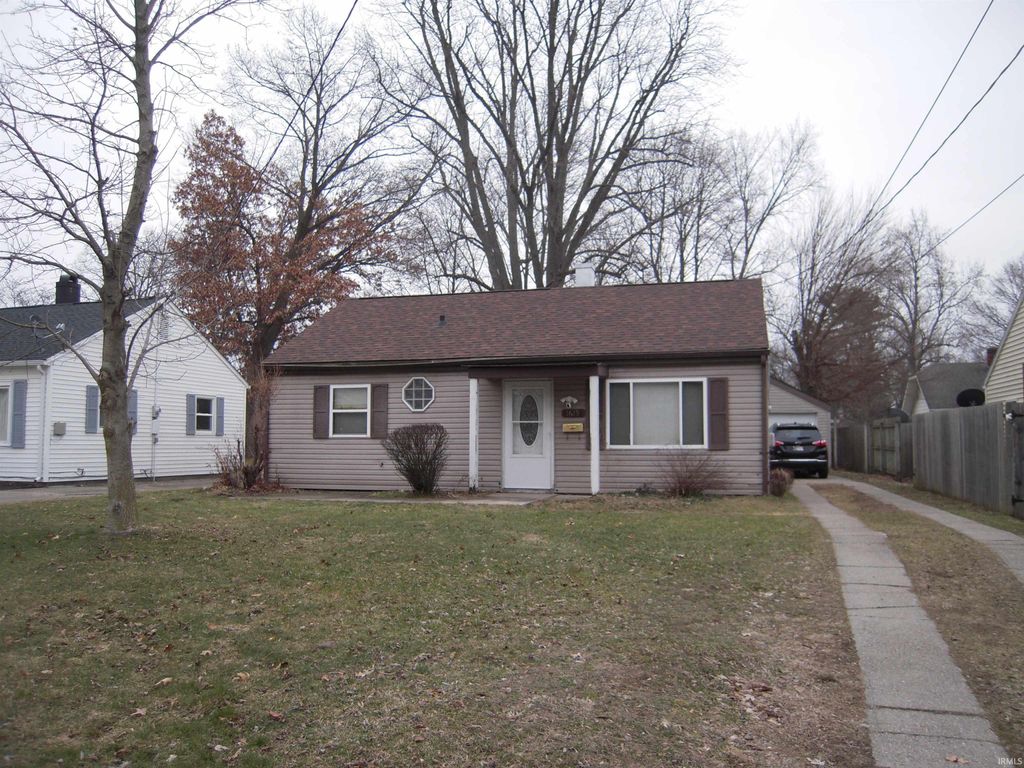 Photo of 1615 E Beardsley Ave Ave, Elkhart, IN 46514 (MLS # 202606923)