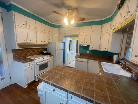 Tiny photo for 423 Front Street, Delphi, IN 46923 (MLS # 202531460)