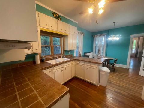 Tiny photo for 423 Front Street, Delphi, IN 46923 (MLS # 202531460)