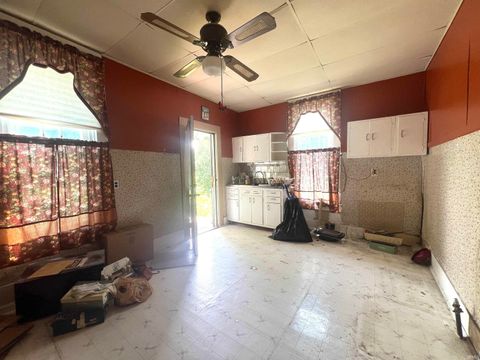 Tiny photo for 103 E Riverside Drive, Peru, IN 46970 (MLS # 202530782)