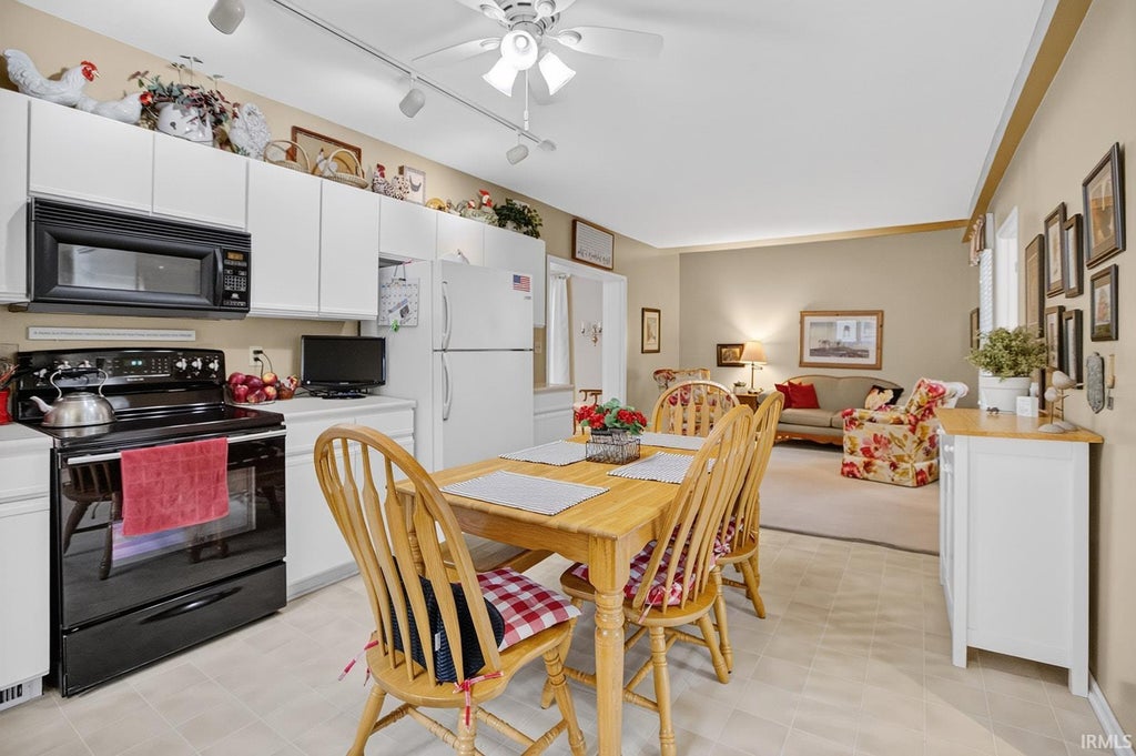 Photo of 320 E Park Drive, Huntington, IN 46750 (MLS # 202635874)