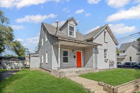 Tiny photo for 110 S 16th Street, Lafayette, IN 47905 (MLS # 202540185)