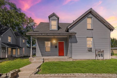 Tiny photo for 110 S 16th Street, Lafayette, IN 47905 (MLS # 202540185)