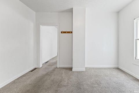 Tiny photo for 110 S 16th Street, Lafayette, IN 47905 (MLS # 202540185)