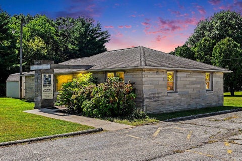 Photo of 3790 E Lake City Highway, Warsaw, IN 46580 (MLS # 202638109)