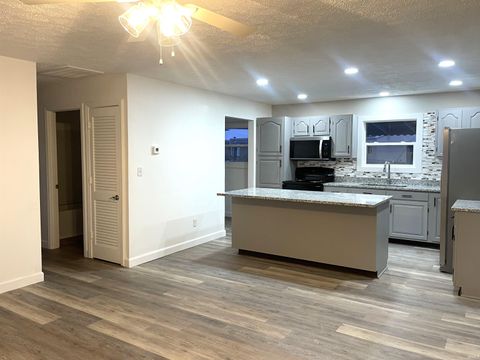 Tiny photo for 1912 Northview Boulevard, Kokomo, IN 46901 (MLS # 202603447)